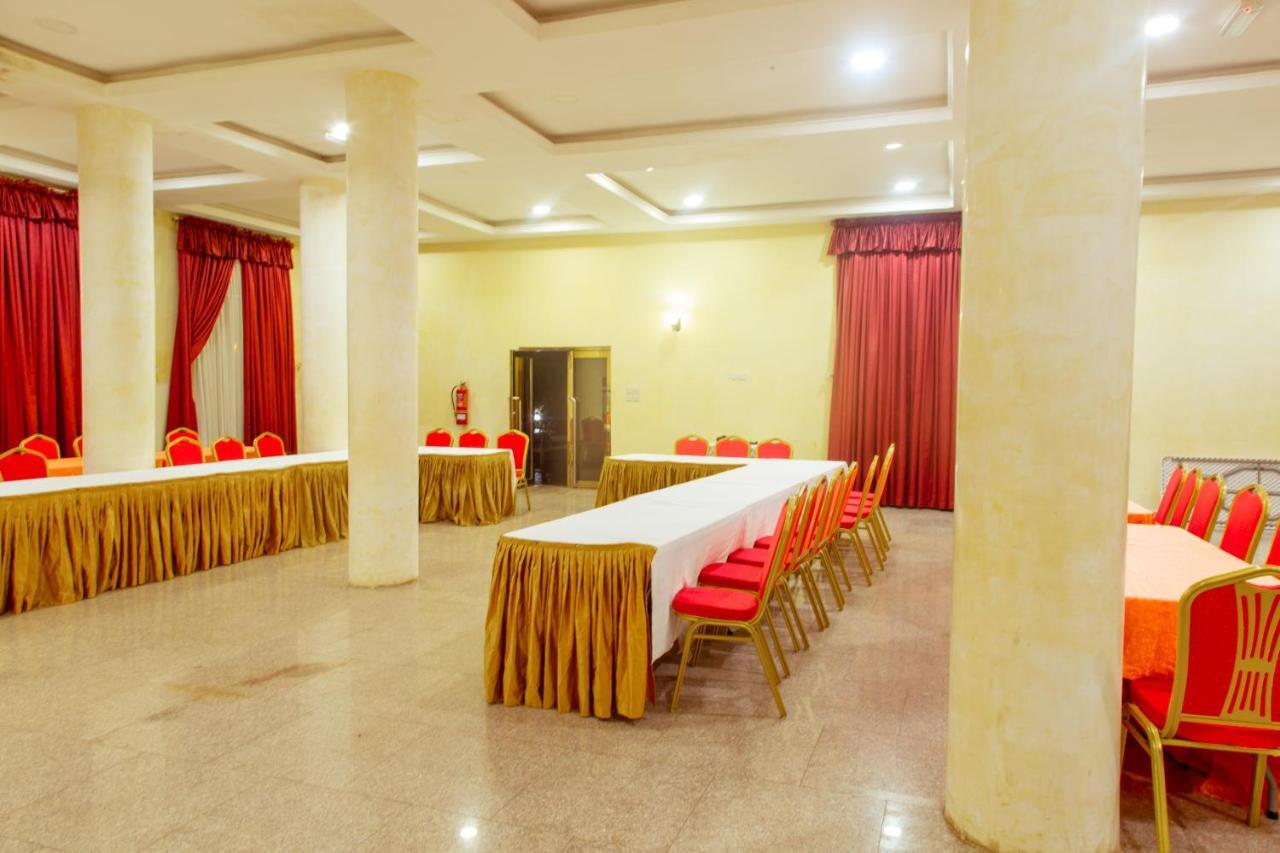 Hotel Reno Abuja Exterior photo